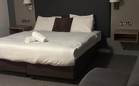 Midlands Hotel